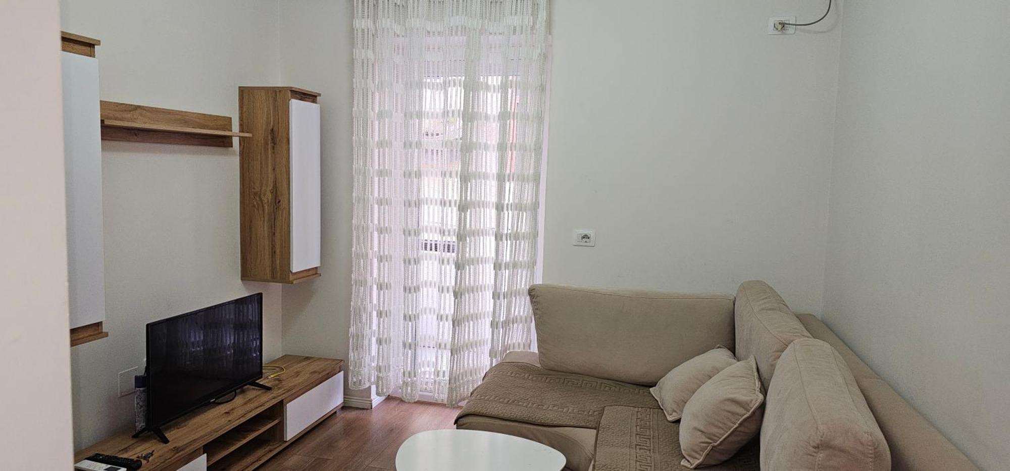Ferienwohnung Ajla Komuna Apartament Tirana Exterior foto